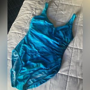 NWT Miracle One Piece Bathing Suit